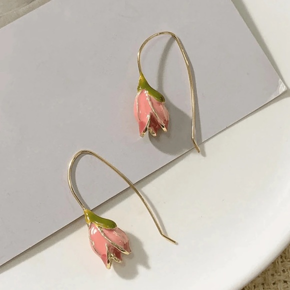 Cute enamel pink tulip earrings 🌸💕💐 lll - Picture 2 of 5
